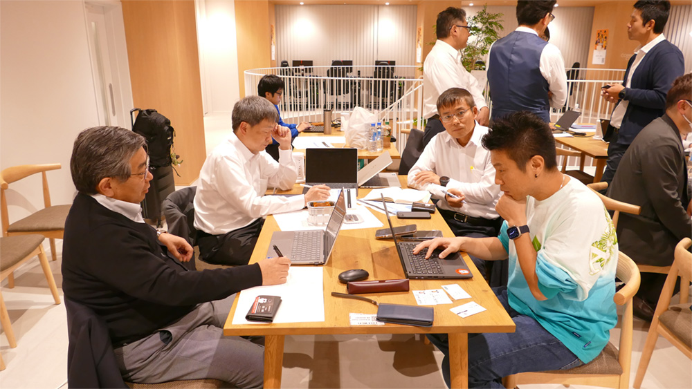 株式会社たすく・古友氏を交えたディスカッションの様子